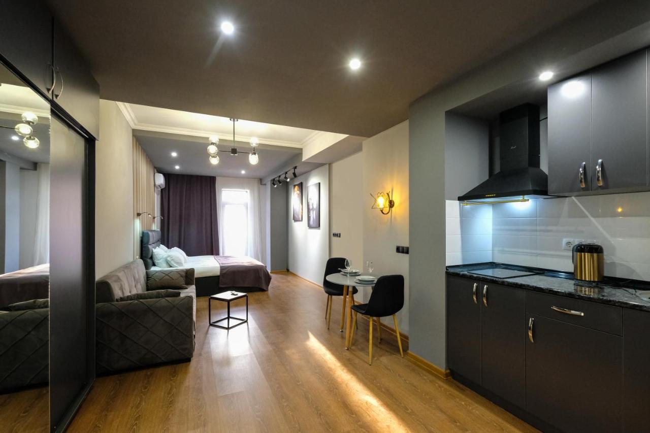 Iren River Side Apartments Tbiliszi Kültér fotó