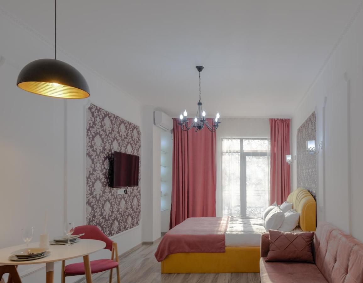 Iren River Side Apartments Tbiliszi Kültér fotó