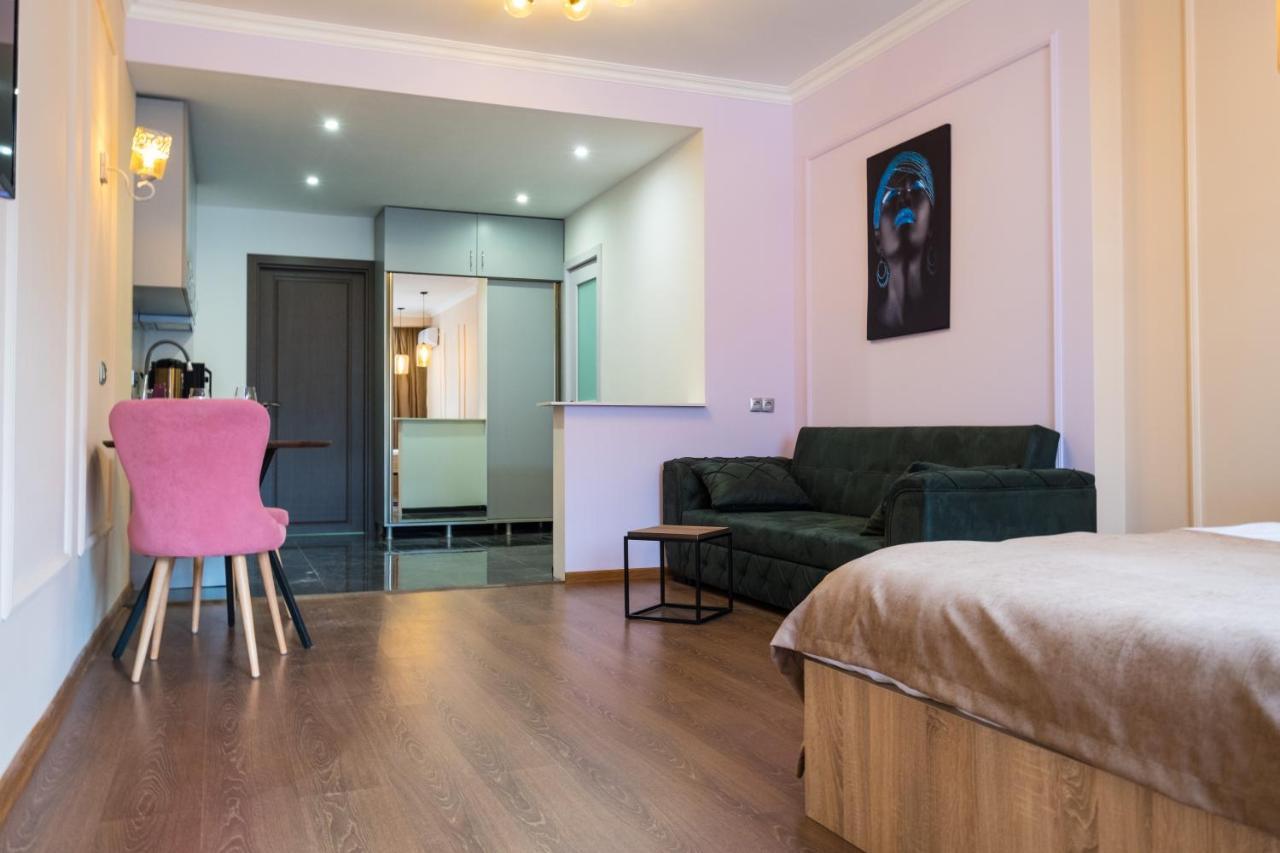 Iren River Side Apartments Tbiliszi Kültér fotó